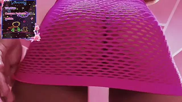 Try our streaming cams variety and talk on a personal level with our adorable girls streamers, showing off their bountiful shapes and dildos.