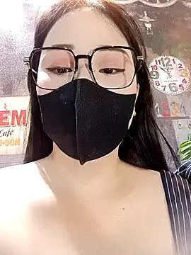 Emily-Nguyen from StripChat is Freechat