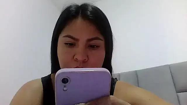 Emily_1313 from StripChat is Freechat