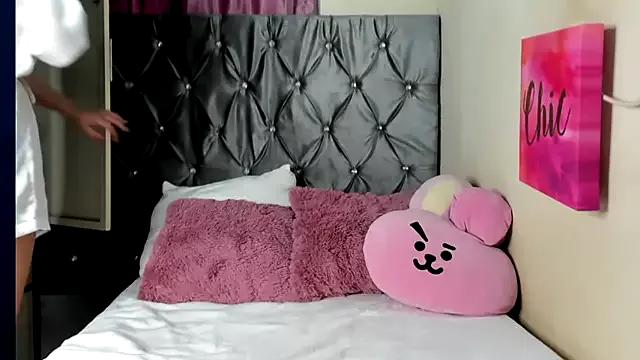Try our streaming cams variety and talk on a personal level with our adorable girls streamers, showing off their bountiful shapes and dildos.