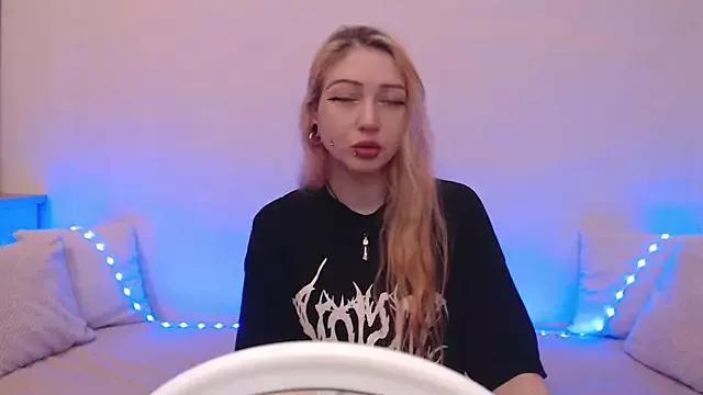 Try our streaming cams variety and talk on a personal level with our adorable girls streamers, showing off their bountiful shapes and dildos.
