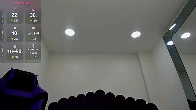 Emily_Hots from StripChat is Freechat