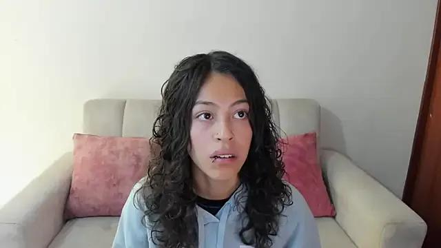 emily_jonessxx from StripChat is Freechat