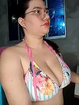 emily_roe from StripChat is Freechat