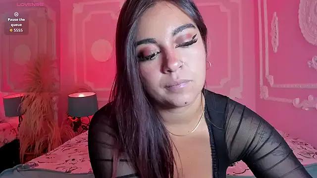 Try our streaming cams variety and talk on a personal level with our adorable girls streamers, showing off their bountiful shapes and dildos.