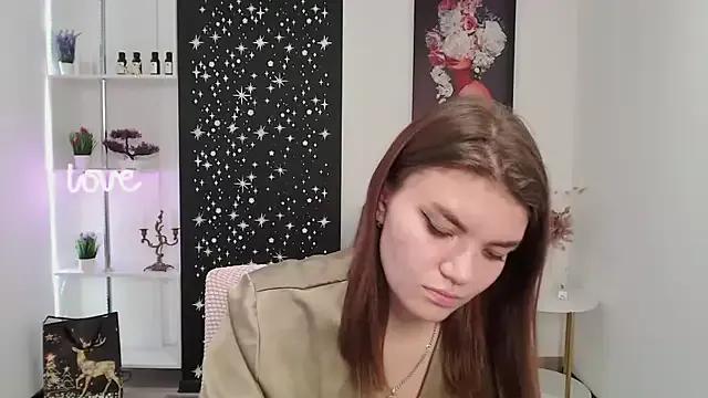 EmilyEight from StripChat is Freechat