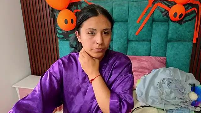 EmilyGala from StripChat is Freechat