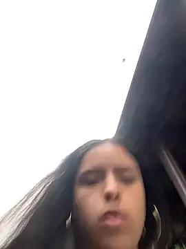EmilyHarperr from StripChat is Freechat