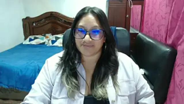 EmilyLove1014 from StripChat is Freechat