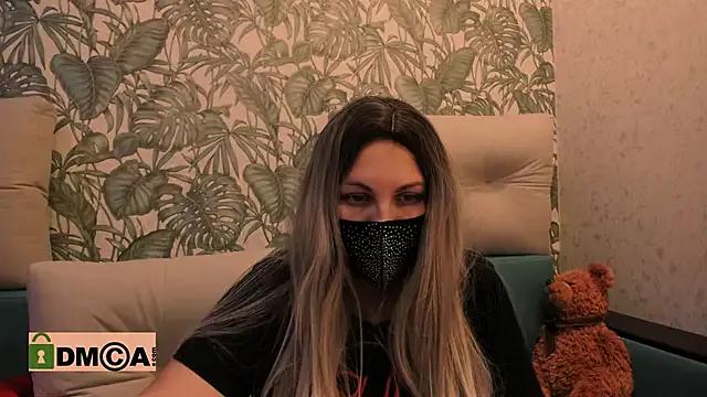 EmilyMali from StripChat is Freechat