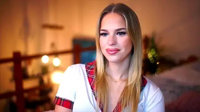 Emilyvanroessel from StripChat is Freechat