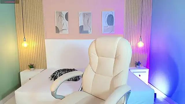 Try our streaming cams variety and talk on a personal level with our adorable girls streamers, showing off their bountiful shapes and dildos.