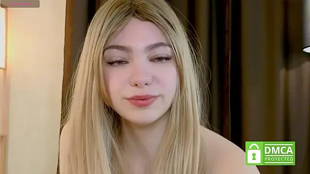 EmilyZortea from StripChat is Freechat
