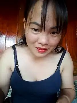 emilyzz from StripChat is Freechat