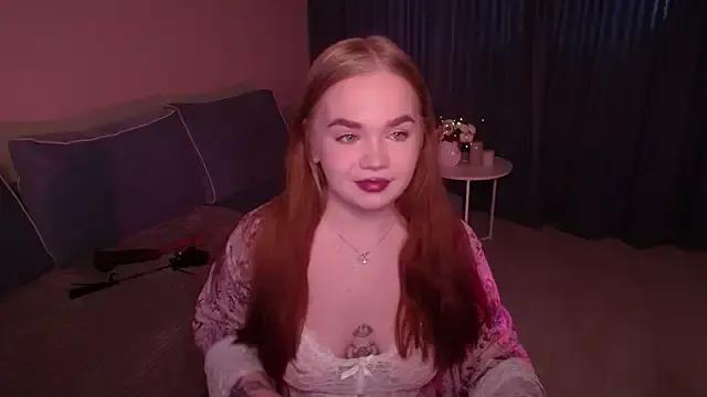 EmiRise from StripChat