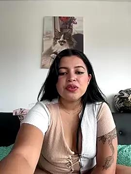 Emma_2903 from StripChat