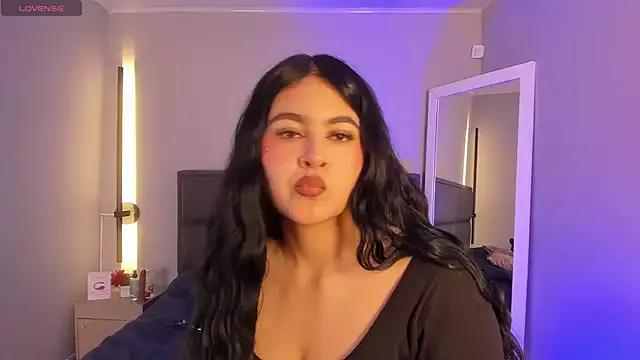 Emma__clark_ from StripChat