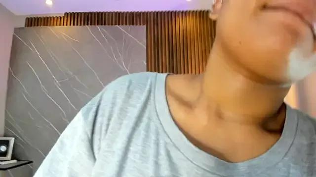 emma__rose1 from StripChat is Freechat