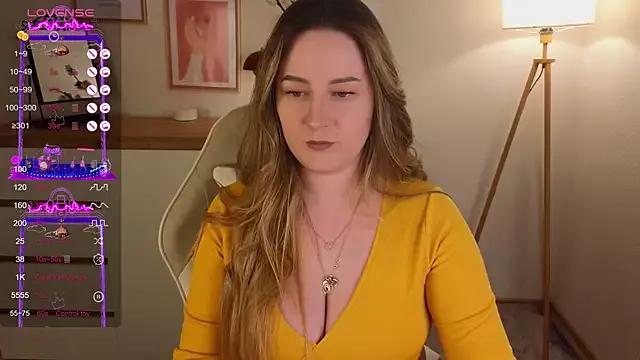 Emma_B1uem from StripChat