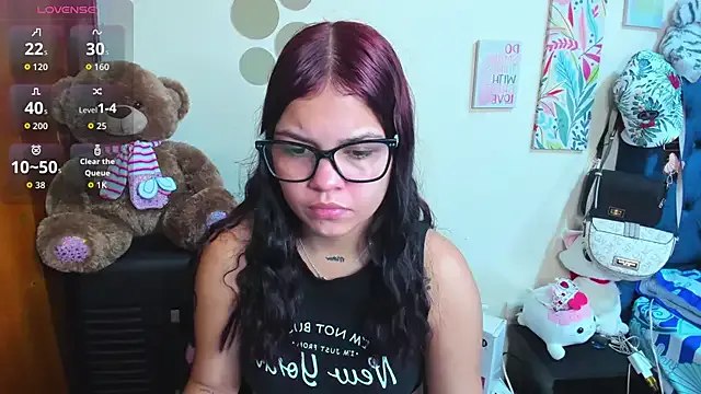 Emma_boo on StripChat 