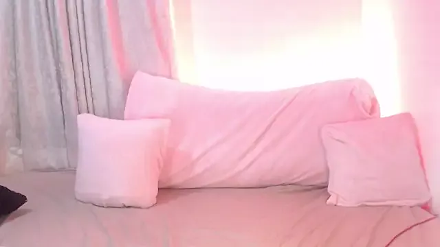 Emma_Evanns on StripChat 