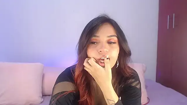 Emma_Evanns on StripChat 