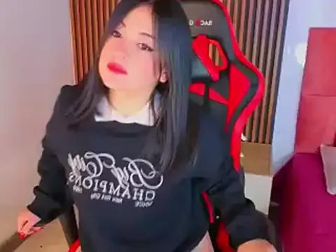 Emma_gatess from StripChat