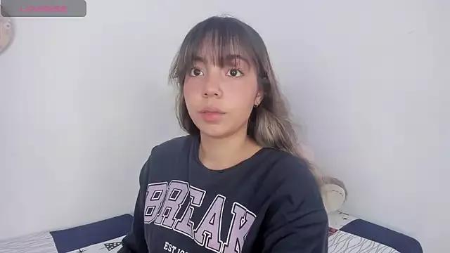 emma_grays2 from StripChat is Freechat