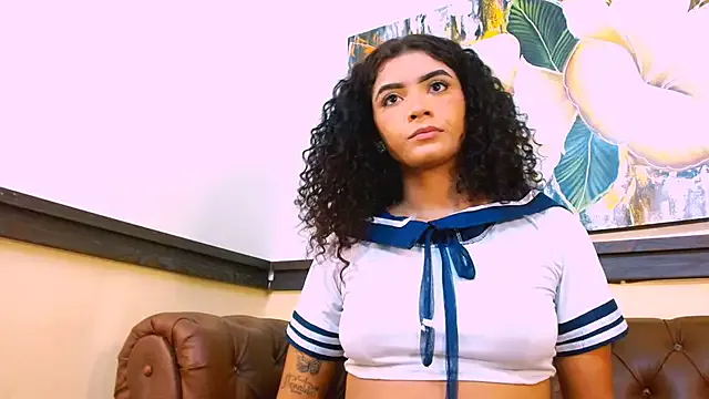 Emma_Kiut_ on StripChat 