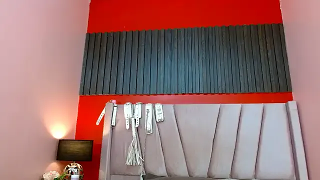 Emma_Kiut_ on StripChat 