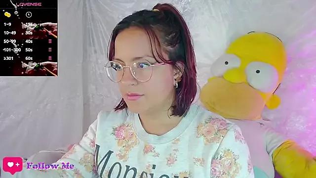 emma_luna1986 from StripChat