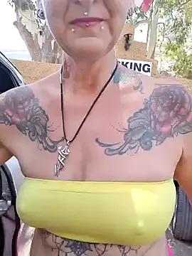 Try our streaming cams variety and talk on a personal level with our adorable girls streamers, showing off their bountiful shapes and dildos.