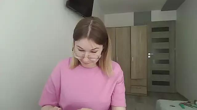 Emma_Morli from StripChat