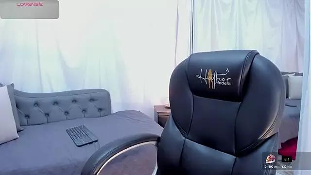 emma_morrison from StripChat is Freechat