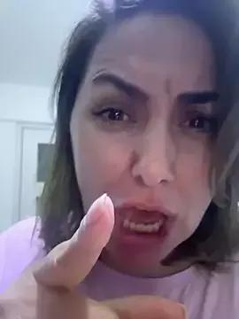 Emma_roqueen from StripChat