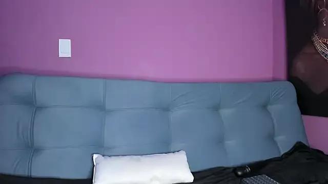emma_rules99 from StripChat