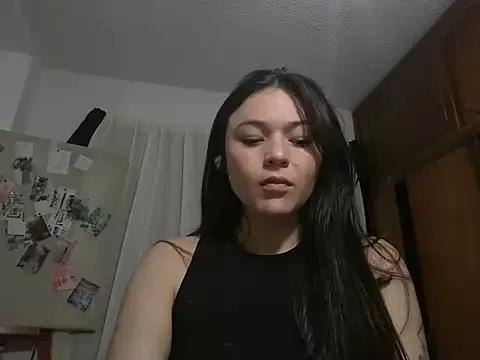 emma_smiith_ from StripChat is Freechat