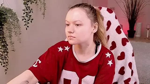 Emma_Stoune from StripChat