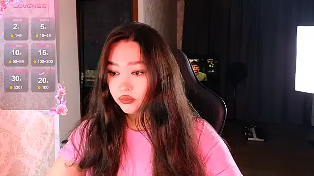 Emma_Uilson on StripChat 