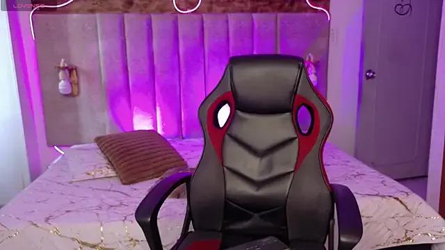 Emma_visconti from StripChat