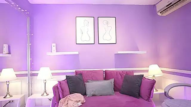 Try our streaming cams variety and talk on a personal level with our adorable girls streamers, showing off their bountiful shapes and dildos.