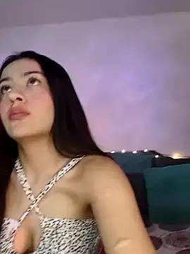 Emmaa__Smiith from StripChat