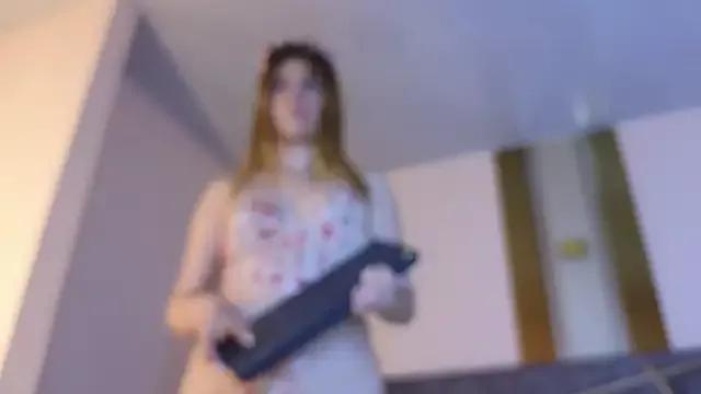 Emmaa_Blonde from StripChat