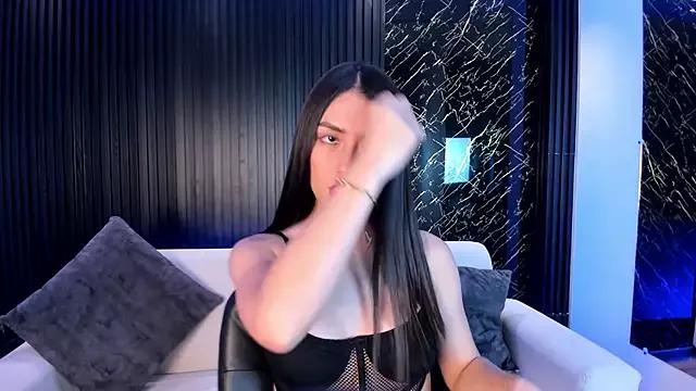Emmaa_Robertss from StripChat