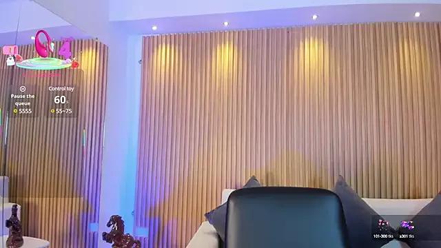 Emmaa_Robertss from StripChat