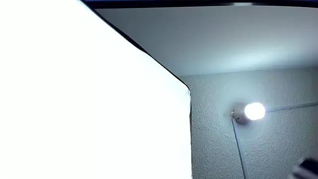 EmmaBecket2 from StripChat