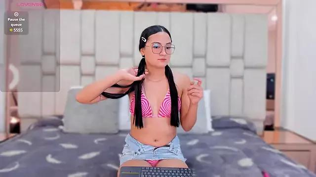 EmmaBeel from StripChat