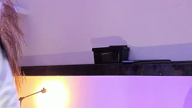 EmmaBlossom on StripChat 