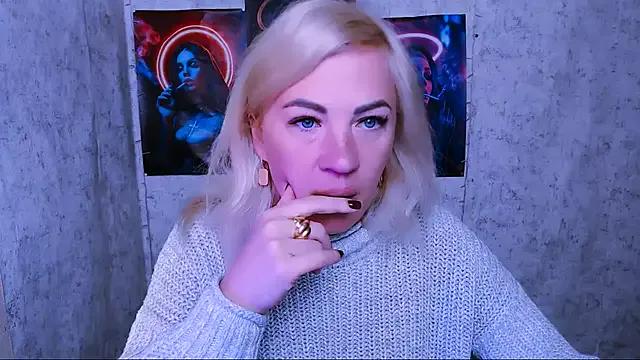 EmmaCat_ from StripChat