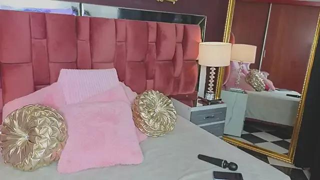 Try our streaming cams variety and talk on a personal level with our adorable girls streamers, showing off their bountiful shapes and dildos.